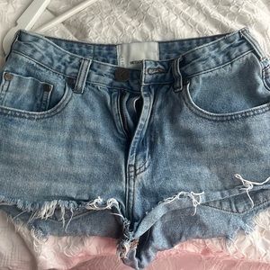 One teaspoon barely worn shorts size 25